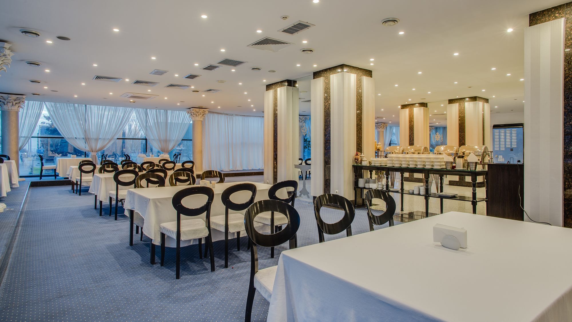 Intourist Hotel Zaporizhia Exterior foto